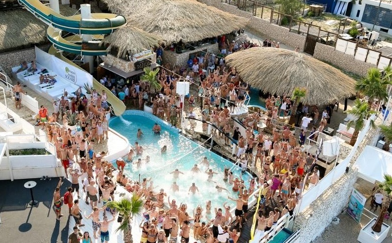 Beach club Pag entertainment